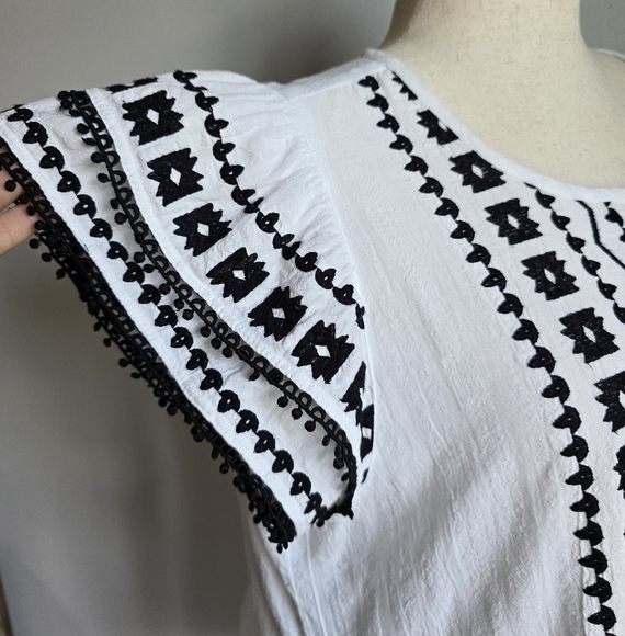 LOFT White Black Linen Blend Embroidered Peplum Flutter Sleeve Shirt SZ Large - Picture 6 of 12